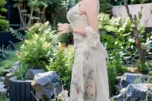 继宋祖儿蒋依依被举报偷逃税后明星补税名单曝光金额达117亿